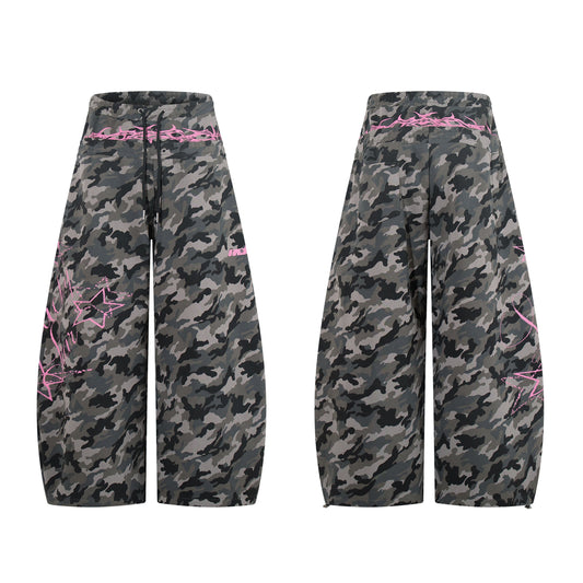 CapCabin “Camo Graffiti Wide-Leg Pants”