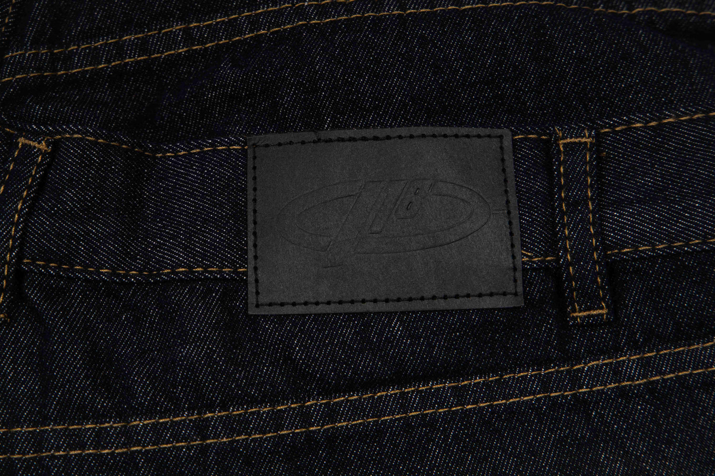 CapCabin “Double Waist Panel Denim Shorts”