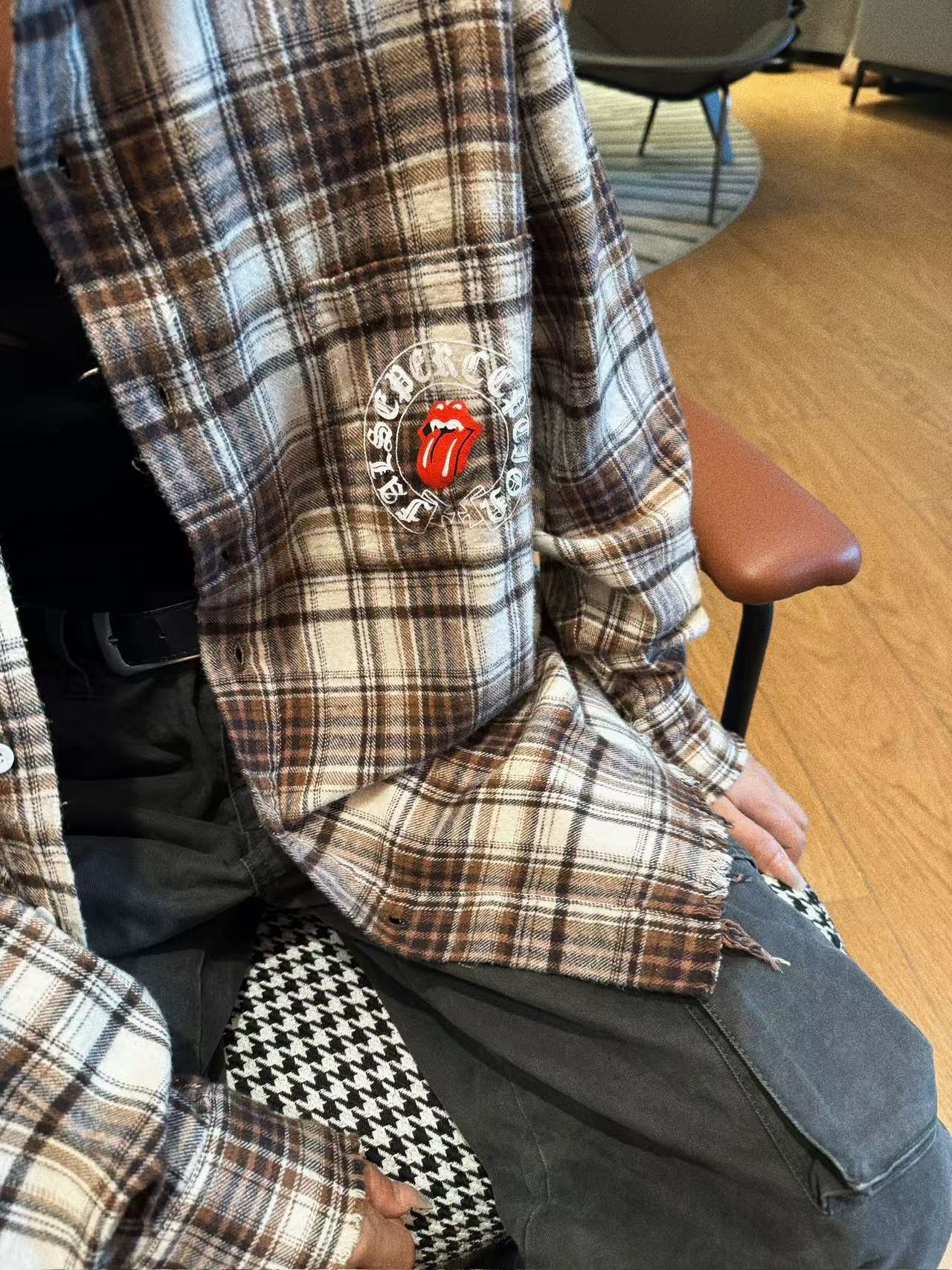 FALSE PERCEPTION Vintage Plaid Raw Hem Overshirt