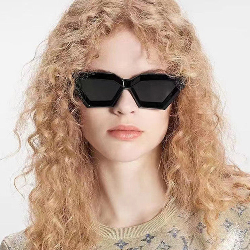 High-End Triangular Sunglasses