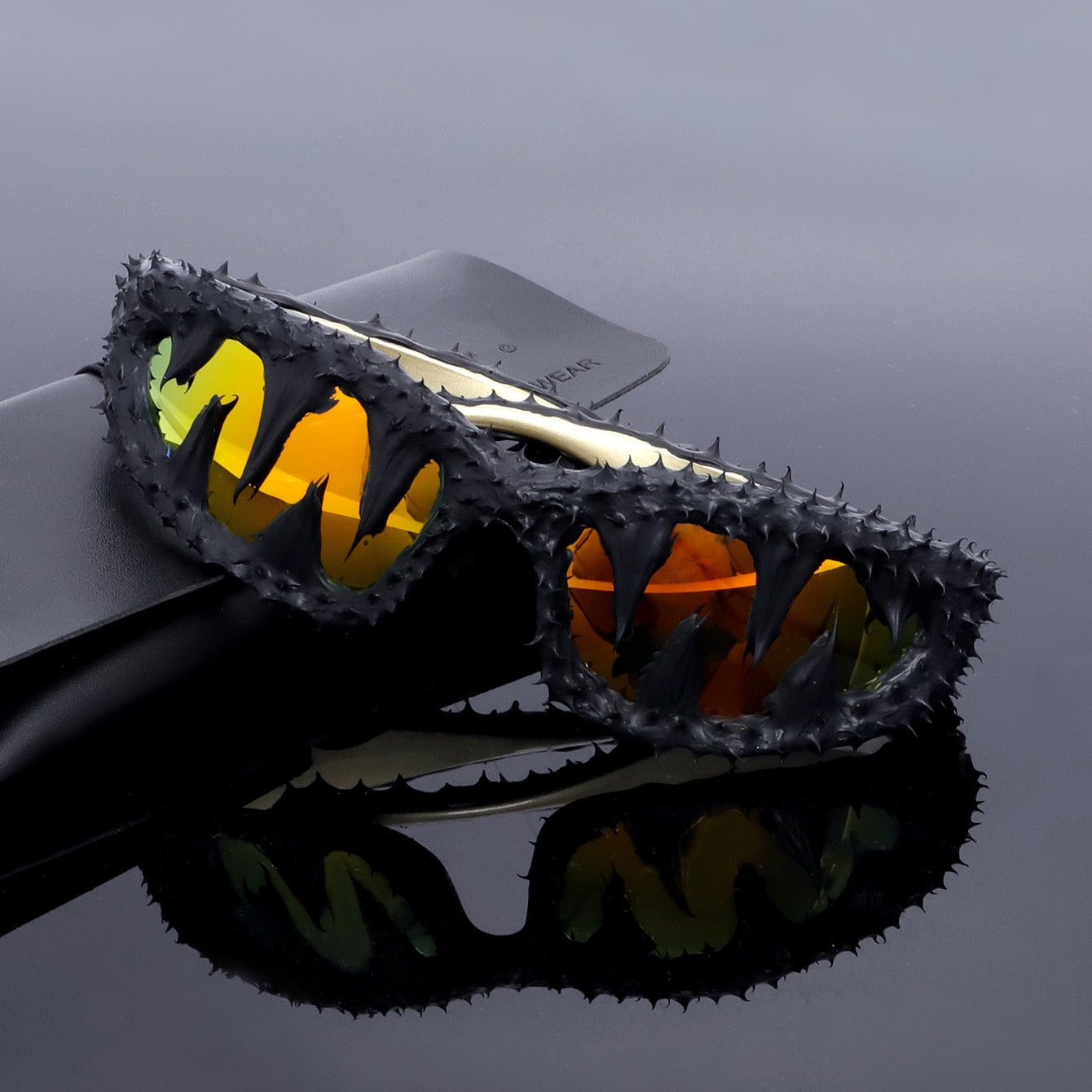 Vinyl Teeth Skull Sunglasses