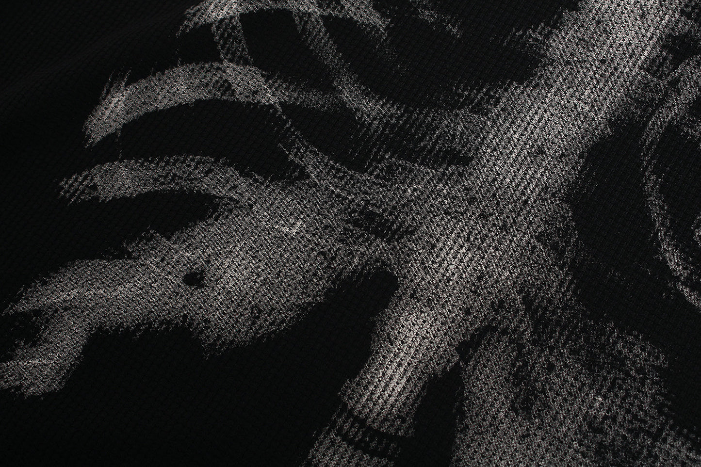CapCabin Skeleton Print Long Sleeve Tee