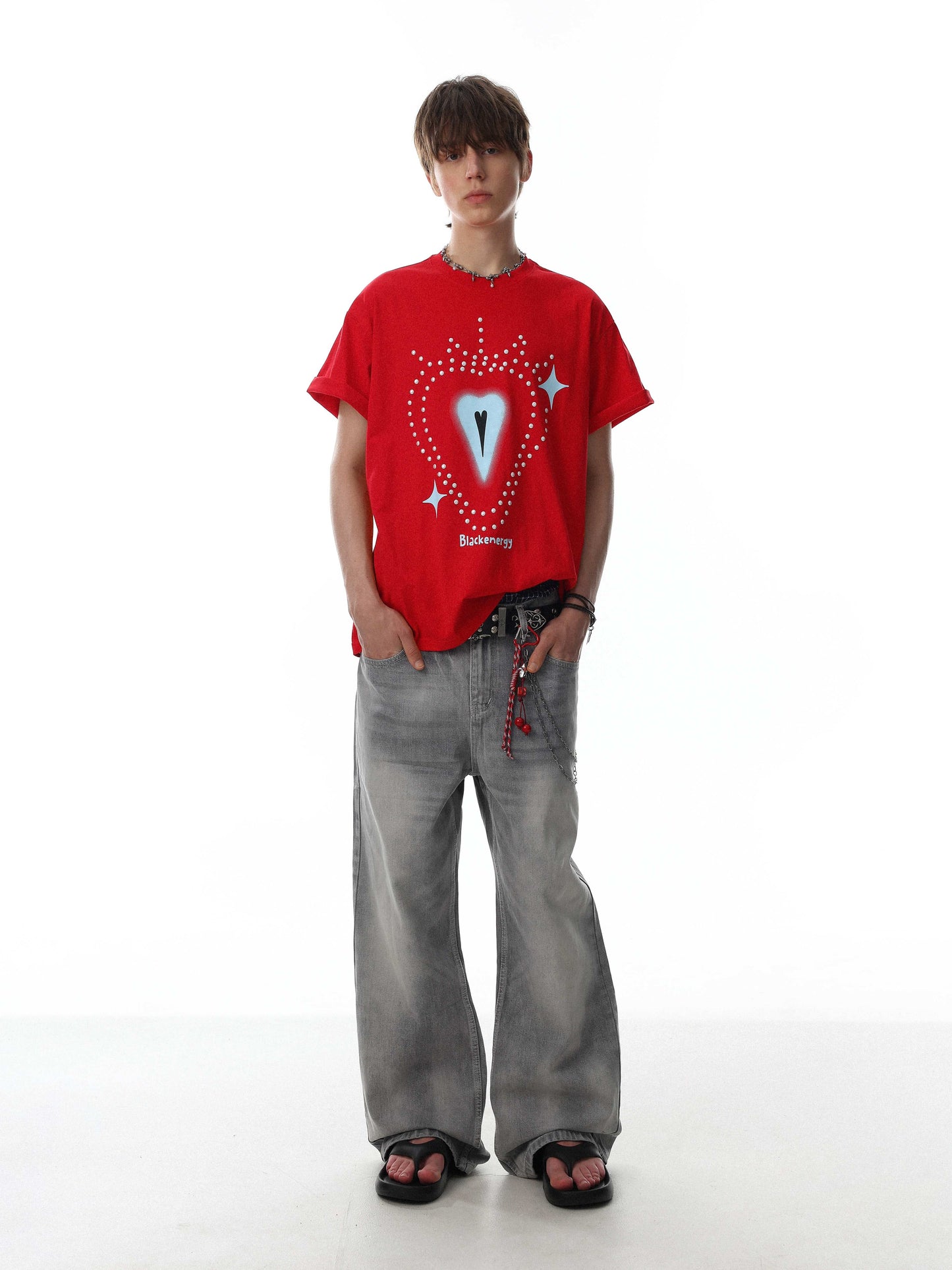 CapCabin “Crystal Heart Graphic Tee”