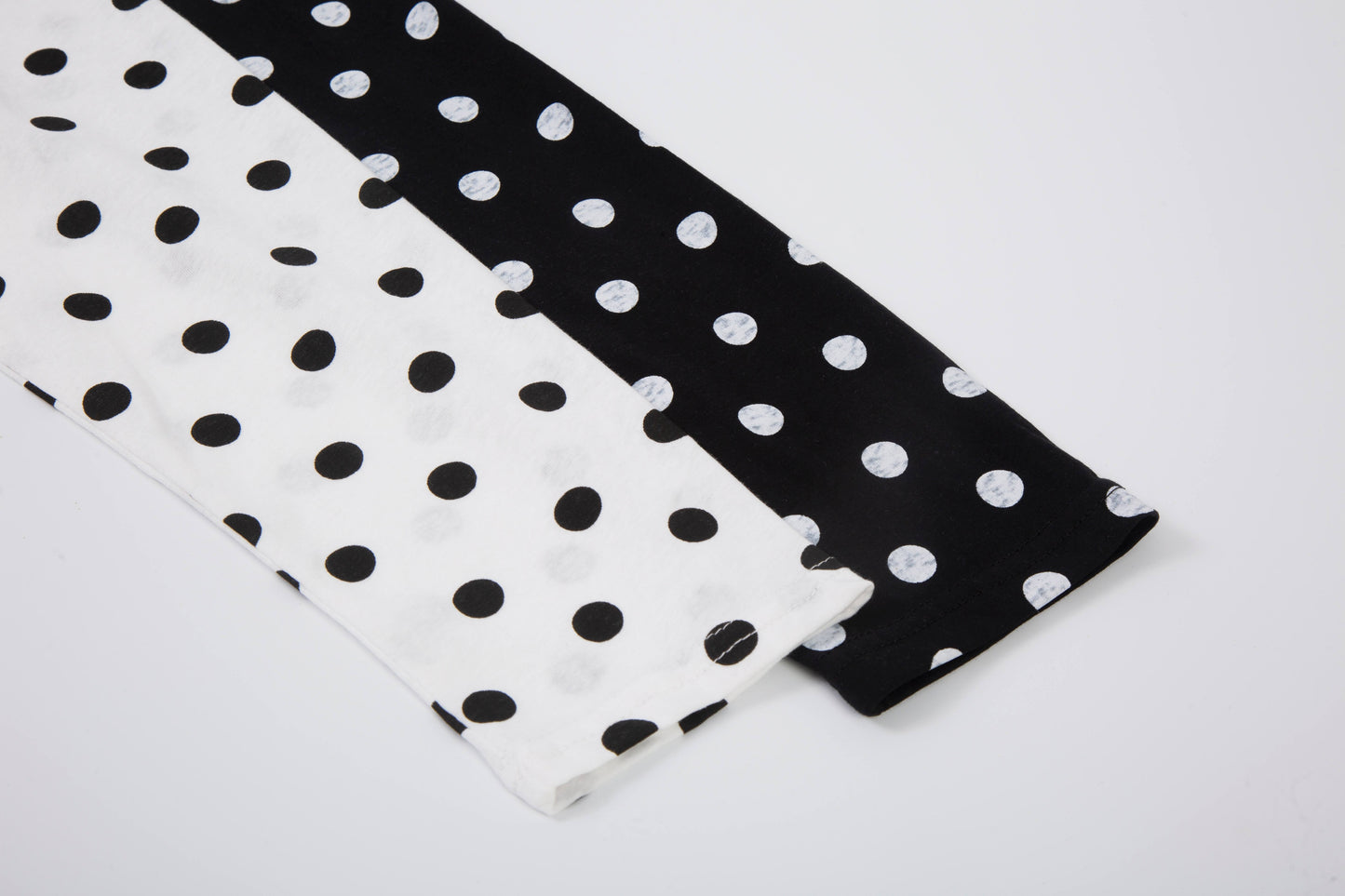 CapCabin “Starry City Contrast Raglan Tee”