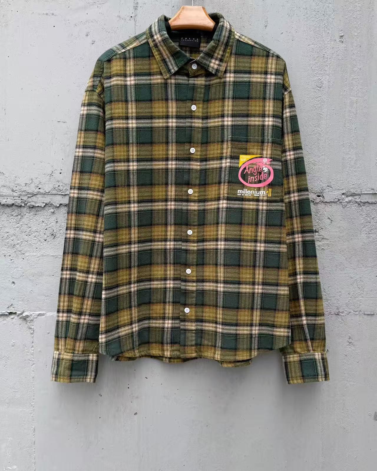 Vintage Plaid Graphic Long Sleeve Shirt