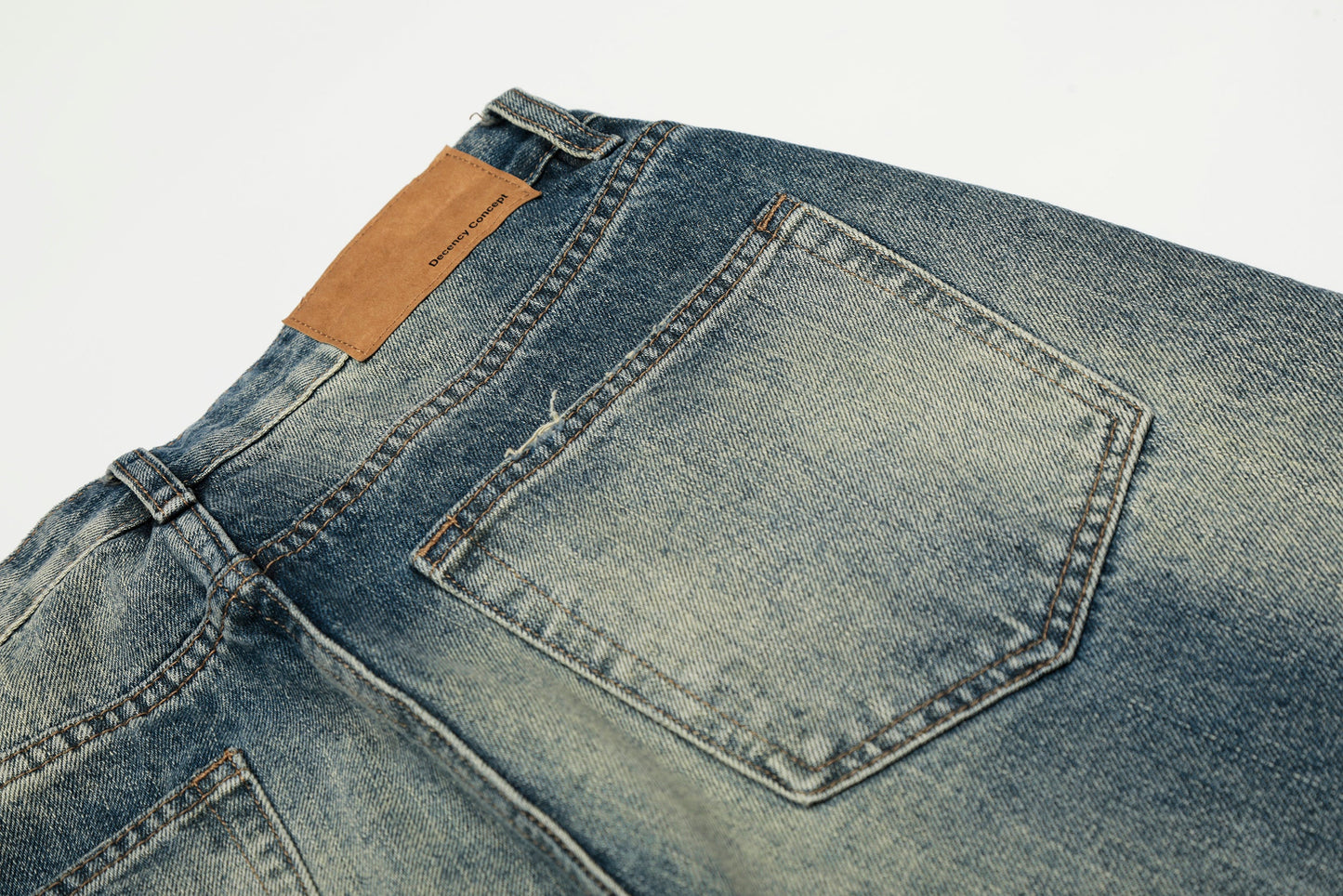 CapCabin Vintage Washed Distressed Jeans*