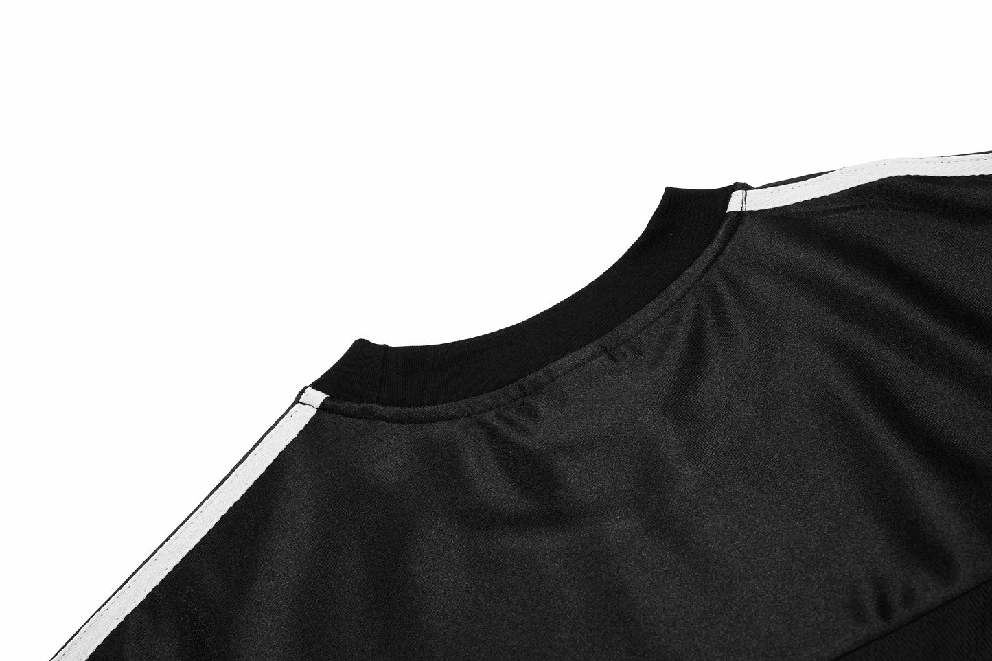 CapCabin “Aversio Mesh Sport Tee”