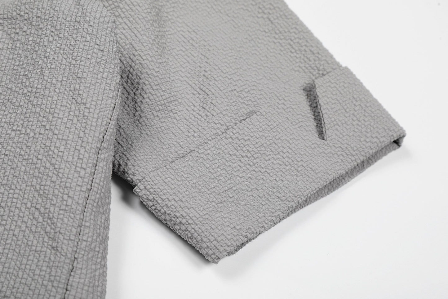 CapCabin “Asymmetrical Stand-Collar Shirt”