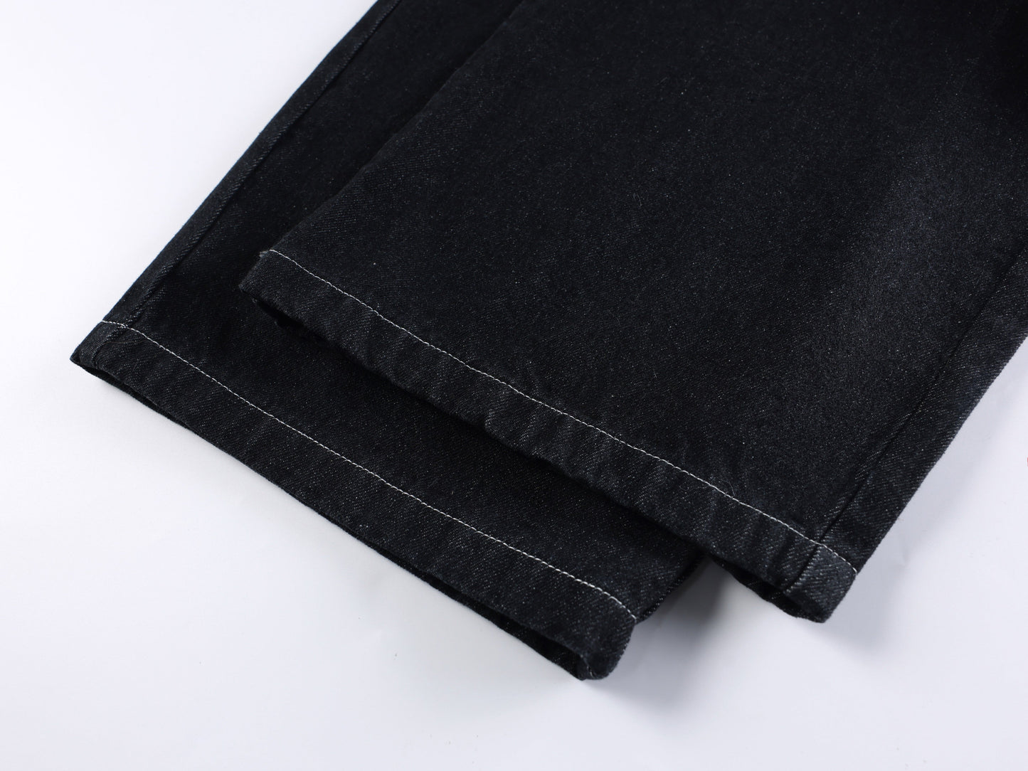 CapCabin Hardware Strap Wide-Leg Jeans