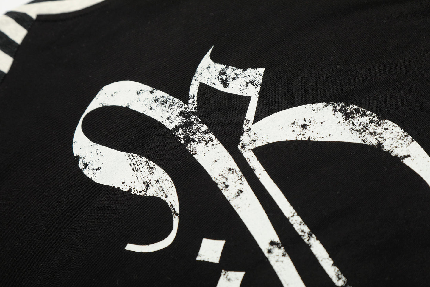 CapCabin Cross Graphic Raglan Long Sleeve Tee