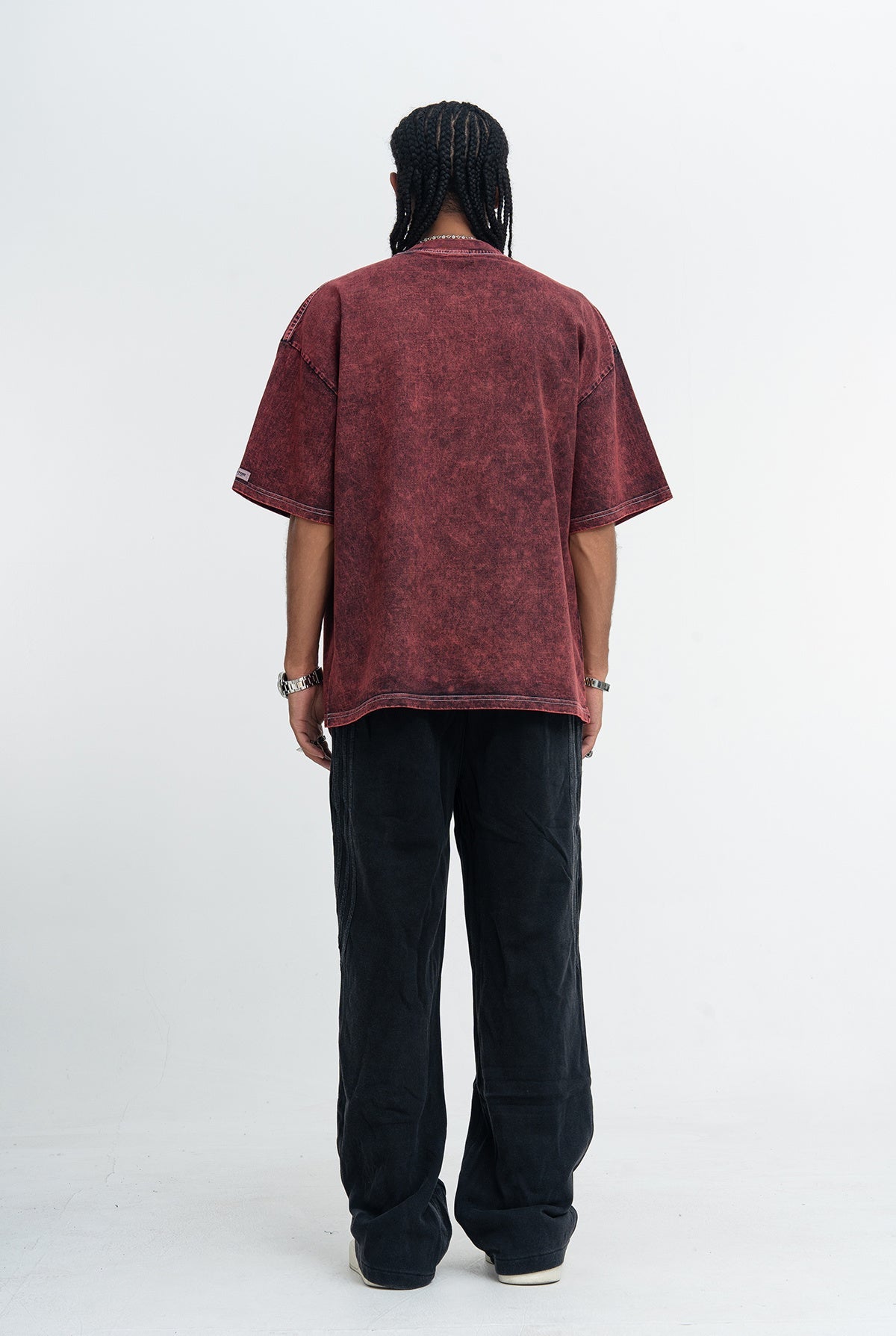 CapCabin “Eyes on the Horizon” Graphic Tee