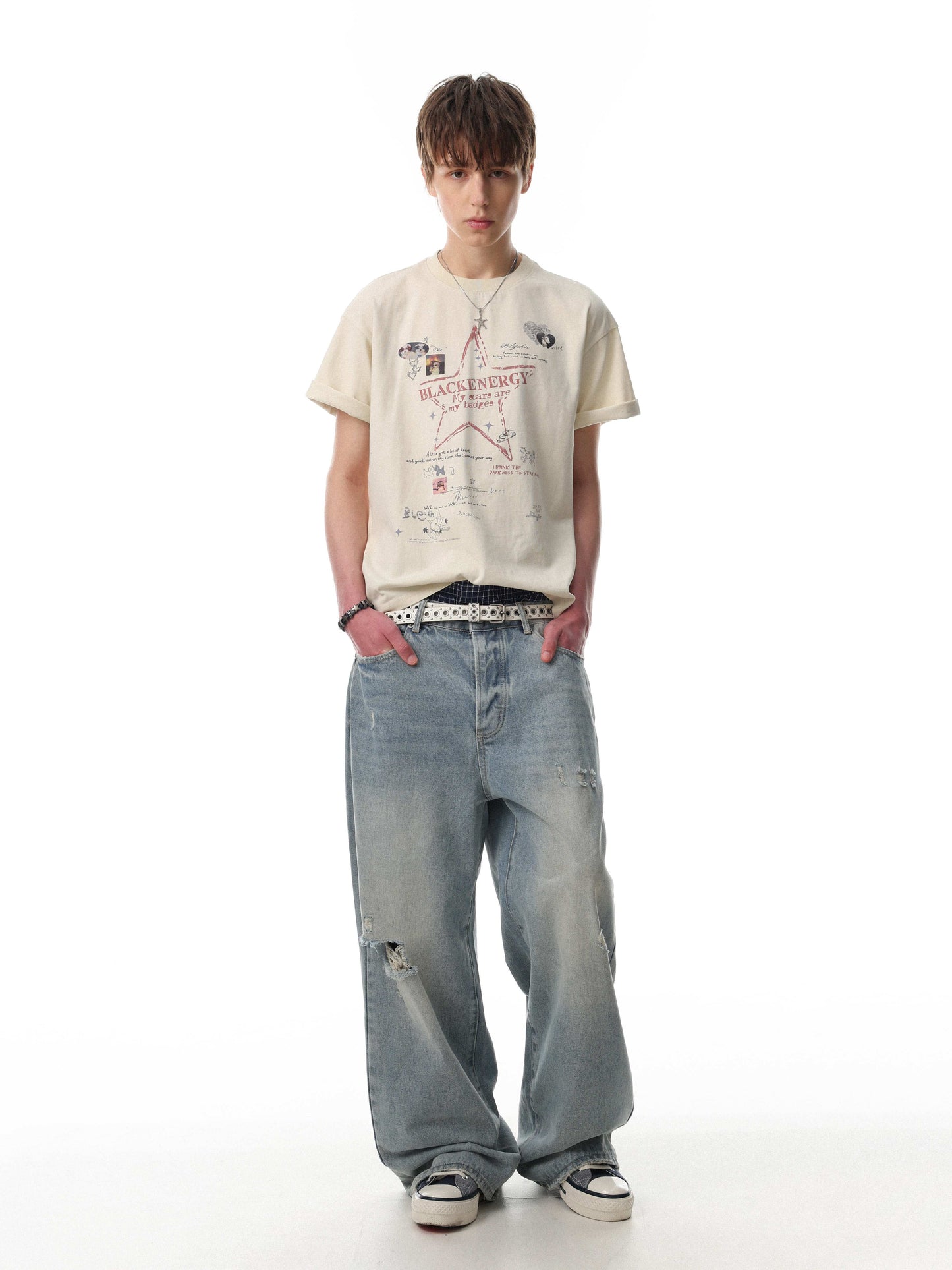 CapCabin “Star Script Graphic Tee”