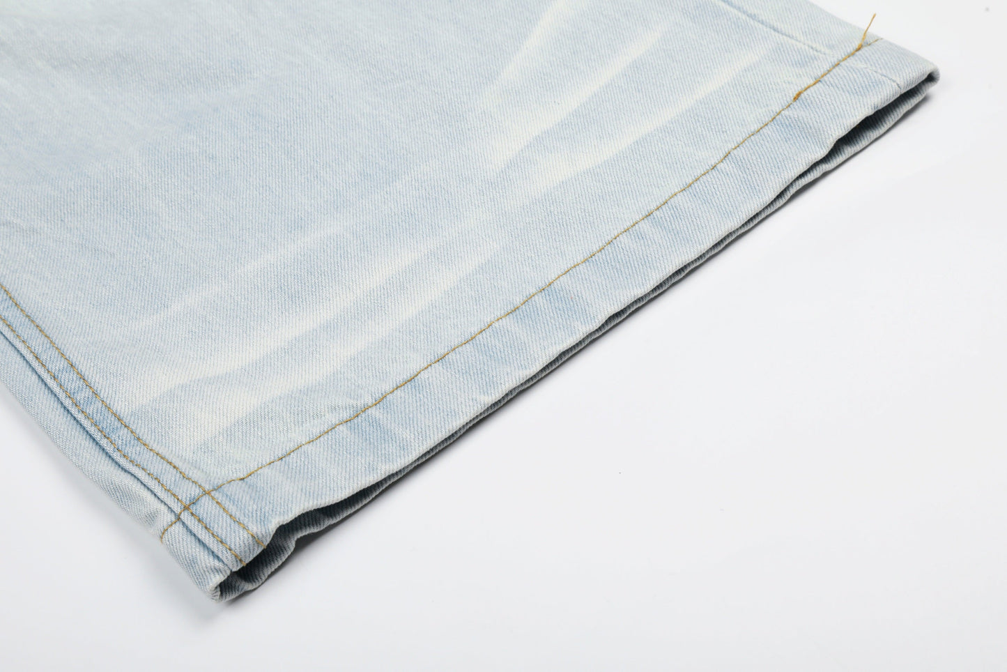 CapCabin “Ice Wash Wide Denim”