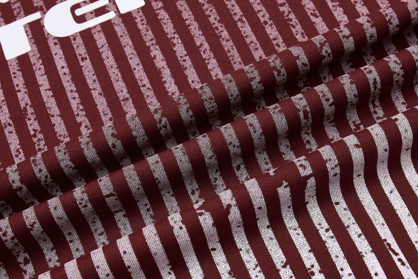 CapCabin “Velocity Line Sport Tee”