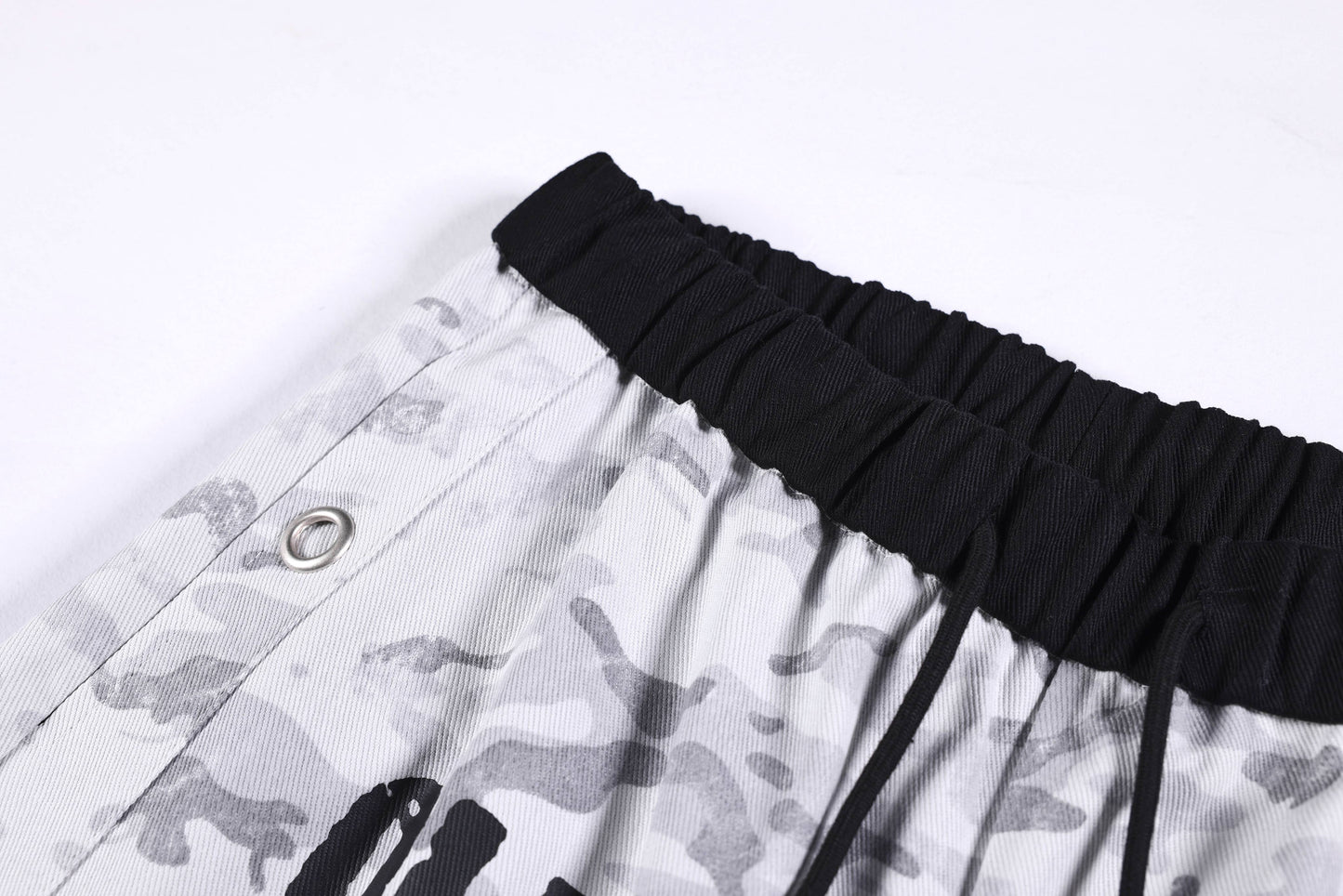 CapCabin Camo Graphic Cargo Pants