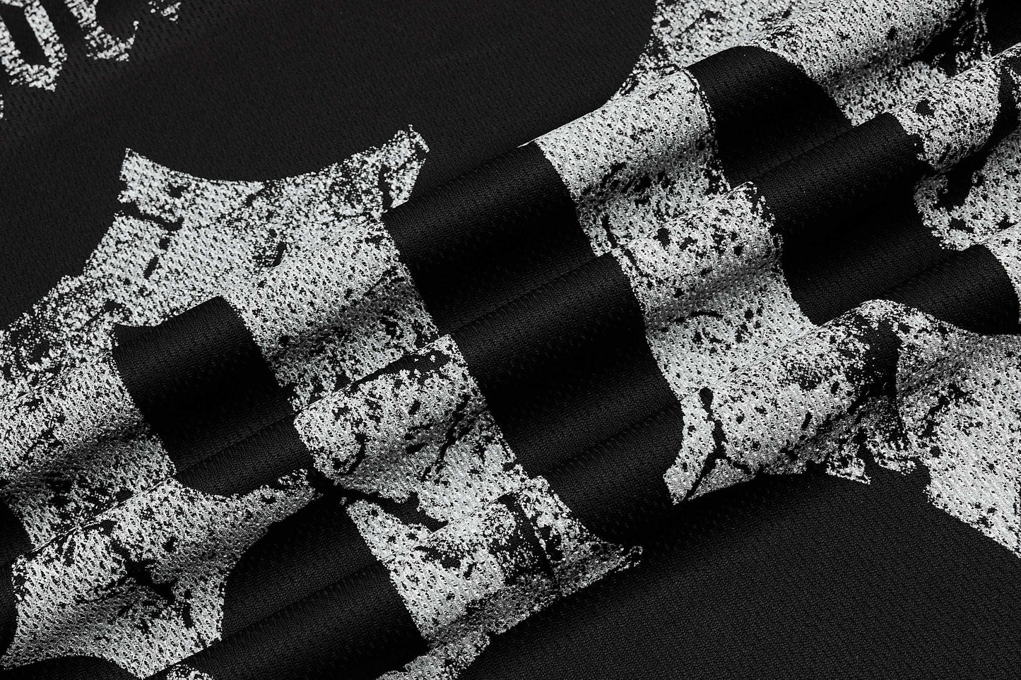 CapCabin “Aversio Mesh Sport Tee”