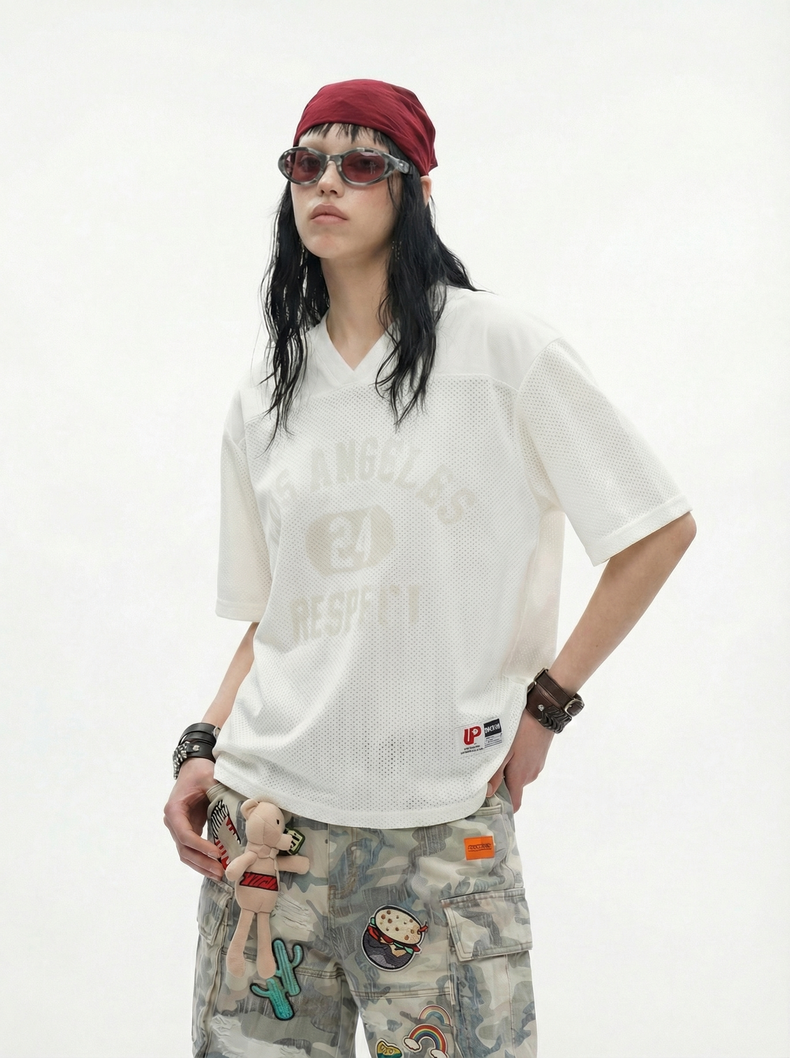 CapCabin Los Angeles Respect V-Neck Tee