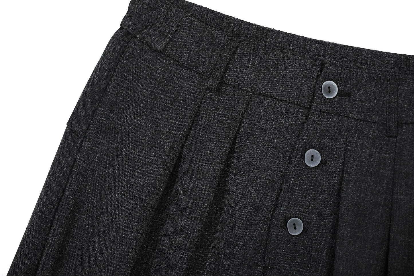 CapCabin “Minimal Pleated Wide-Leg Pants”