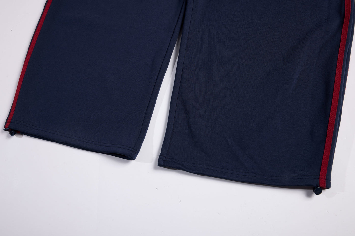 CapCabin Retro College Badge Wide-Leg Sweatpants