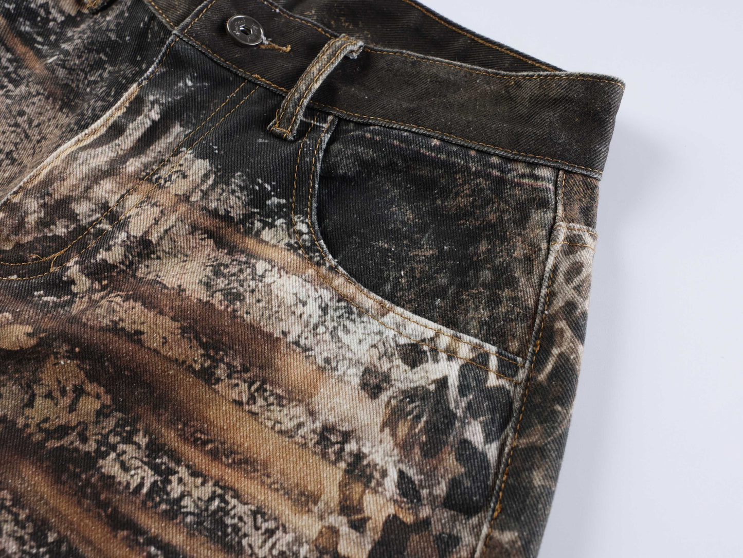 CapCabin “Savage Pattern Balloon Jeans”