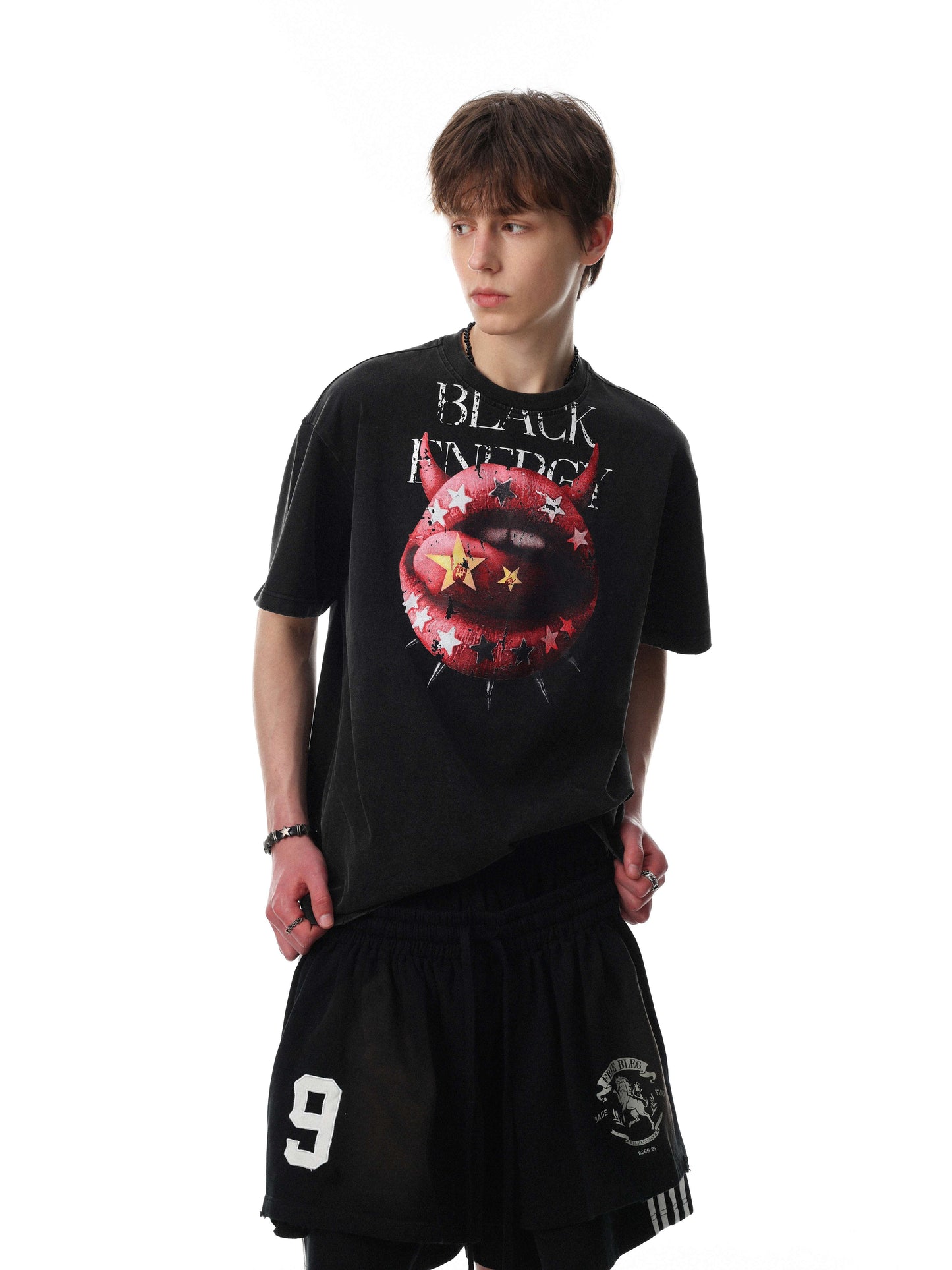 CapCabin “Devil Lip Graphic Tee”