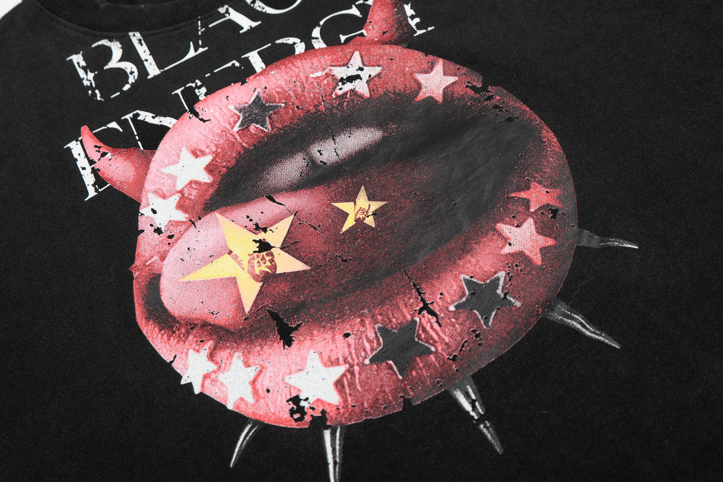 CapCabin “Devil Lip Graphic Tee”