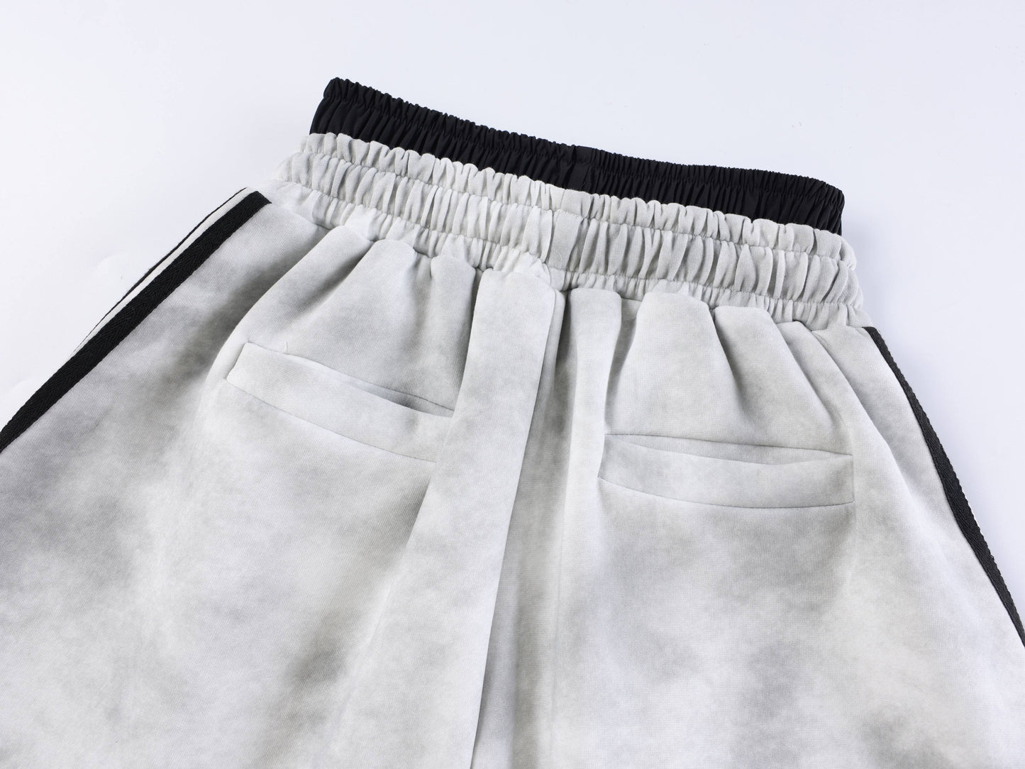 CapCabin Barcode Graphic Wide-Leg Pants