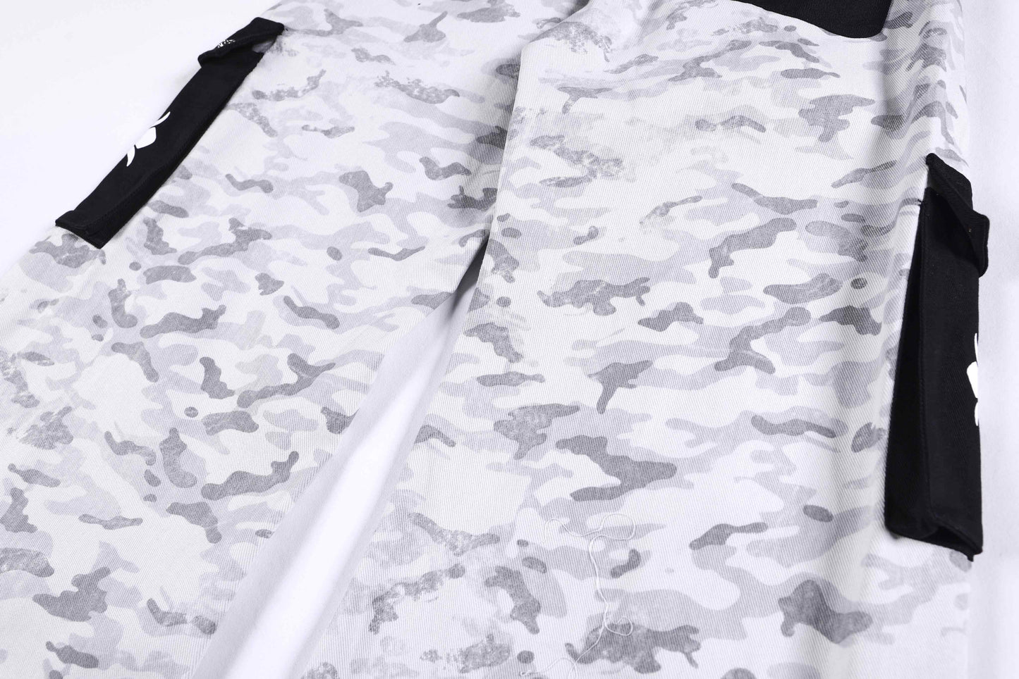 CapCabin Camo Graphic Cargo Pants