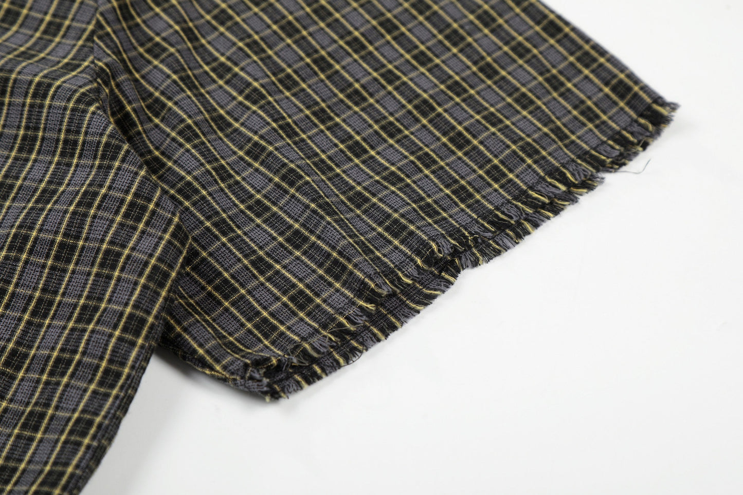 CapCabin “Gradient Check Distressed Shirt”