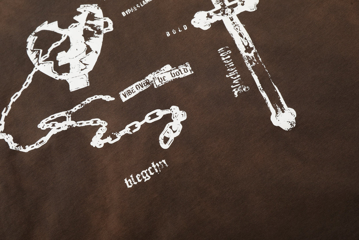 CapCabin Layered Long Sleeve Graphic T-Shirt