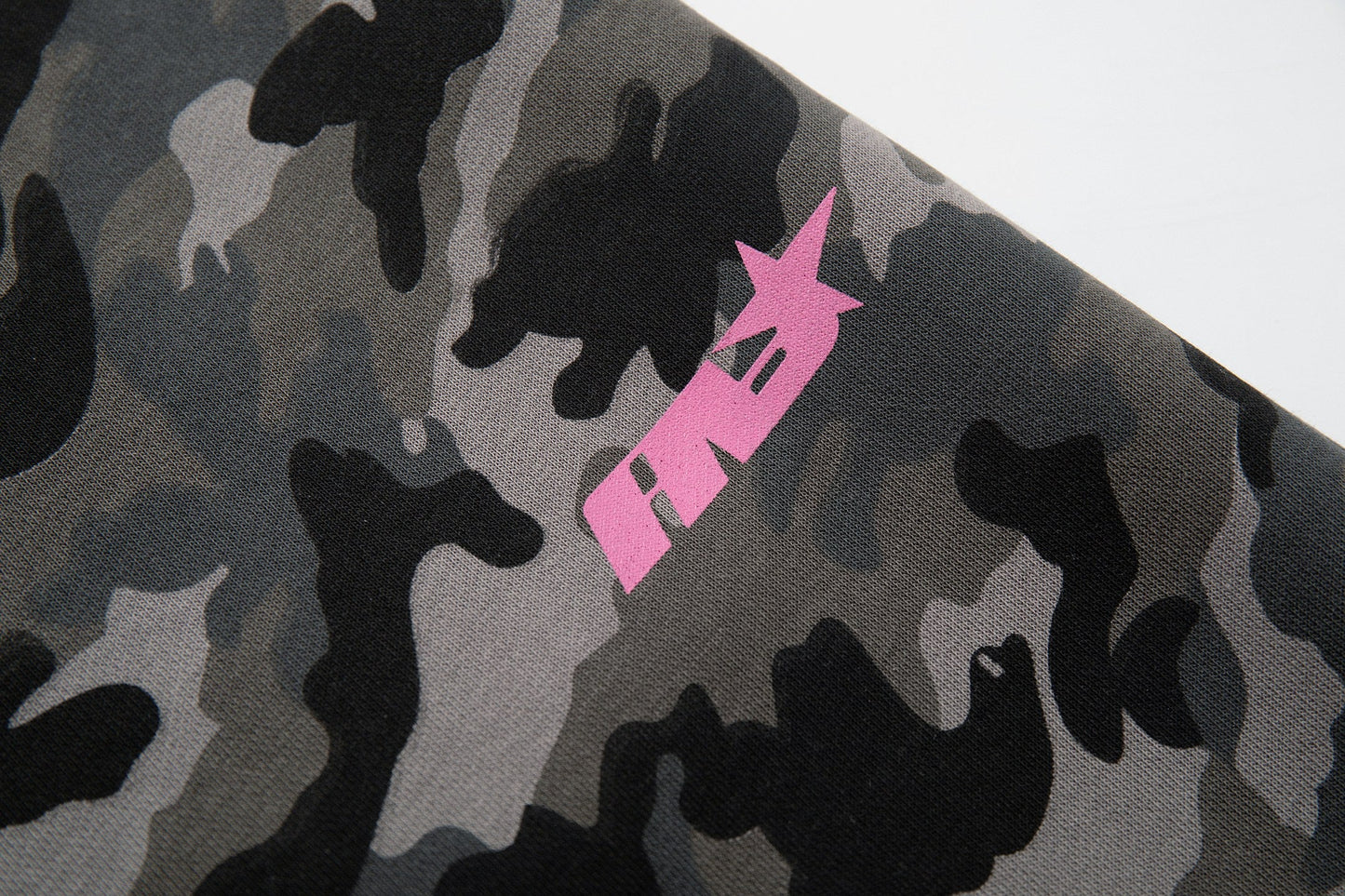 CapCabin “Camo Graffiti Wide-Leg Pants”