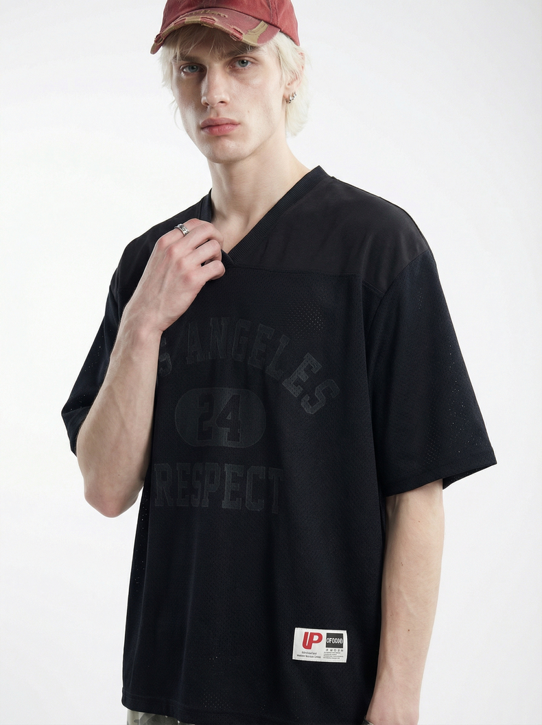 CapCabin Los Angeles Respect V-Neck Tee