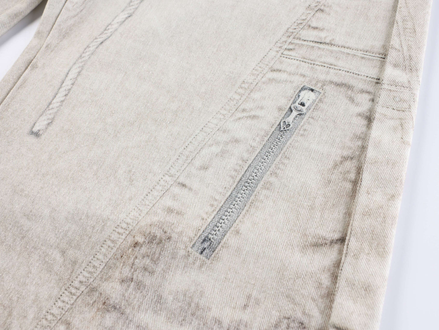 CapCabin “Layered Belt Utility Balloon Jeans”