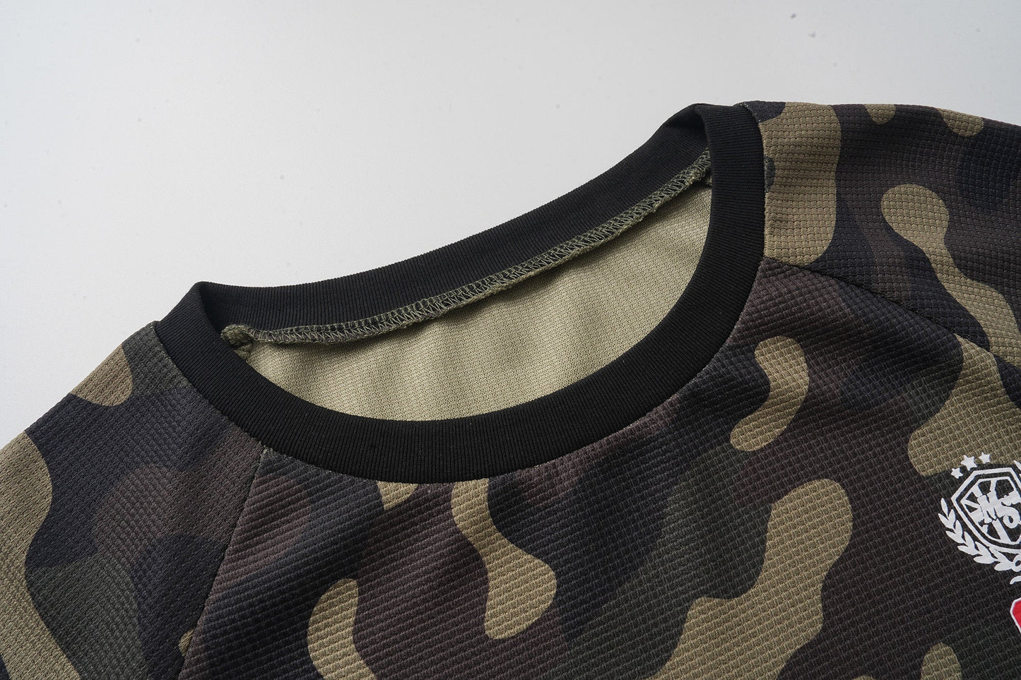 CapCabin Camo Graphic Long Sleeve Jersey